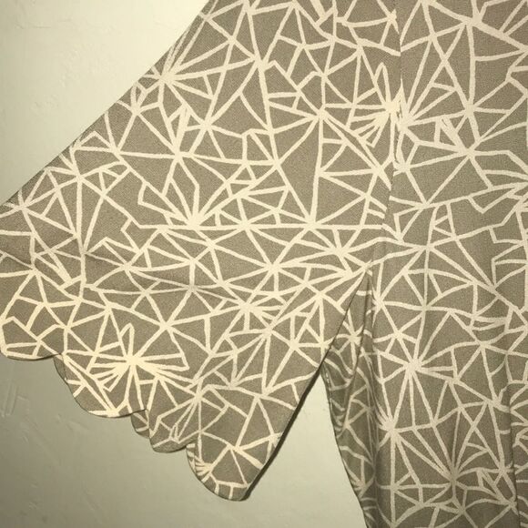 Madewell (Broadway & Broome) Peekaboo geometric open back cutout scalloped dress - Picture 5 of 9